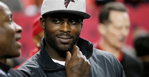 Relive the 5 most amazing plays of Michael Vick's NFL career